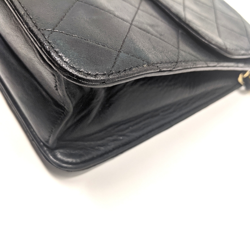 🎉HP🎉CHANEL Black Bag Single Chain Flap Bag Vintage - Picture 12 of 16
